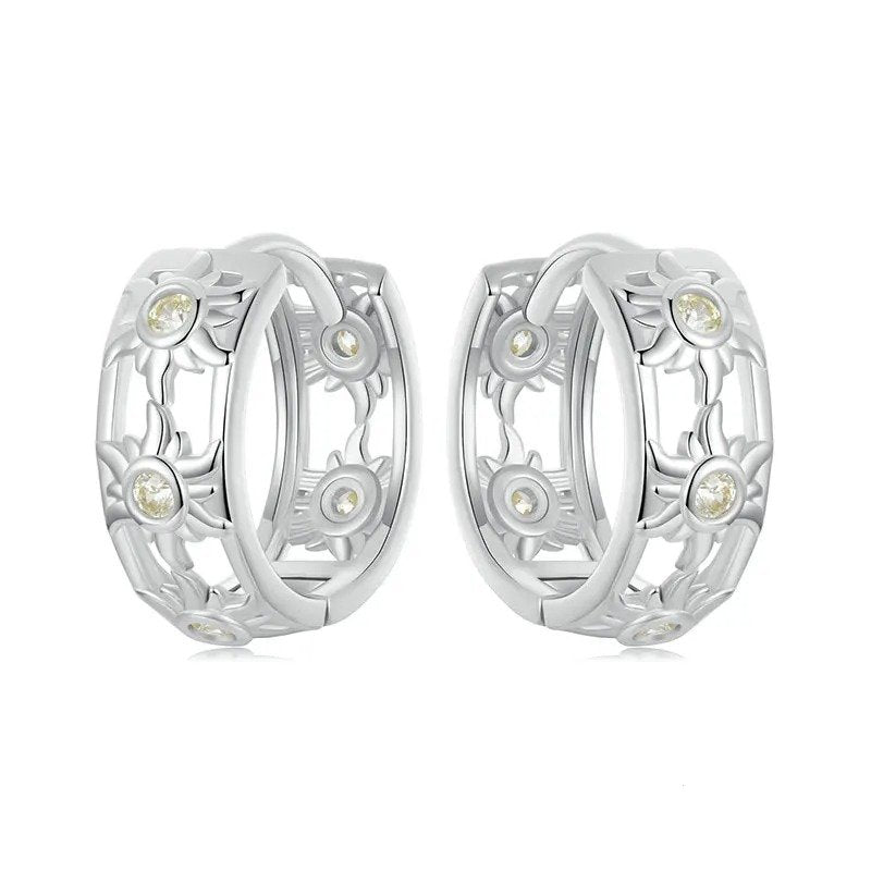 Pendientes de aro con forma de corazón de amor infinito chapados en oro blanco, ligeros y con forma de cartílago.