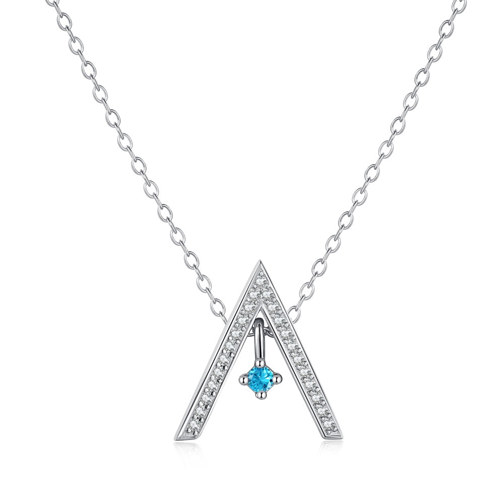 [Bijoux Regalia] Collier scintillant en forme de « A »
