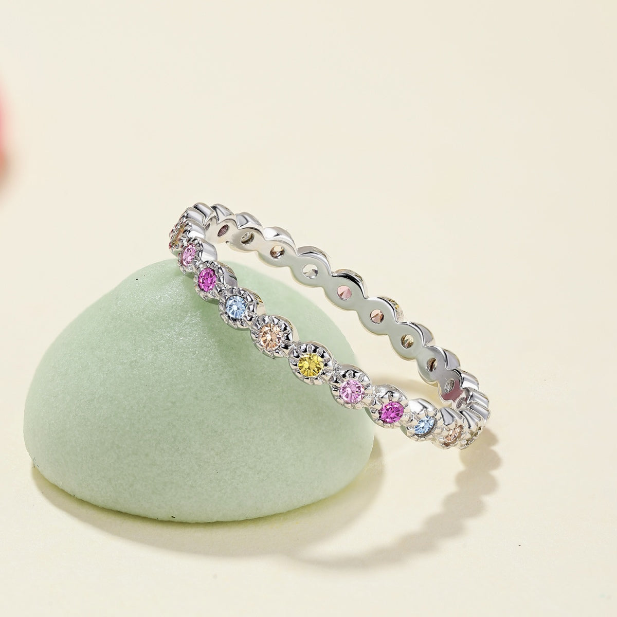 [Joyas Regalia] Anillo diario de corte redondo brillante y radiante