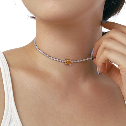 [Joyas Regalia] Collar de talla esmeralda ornamentada de 2,0 quilates