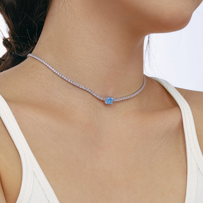 [Joyas Regalia] Collar de talla esmeralda ornamentada de 2,0 quilates