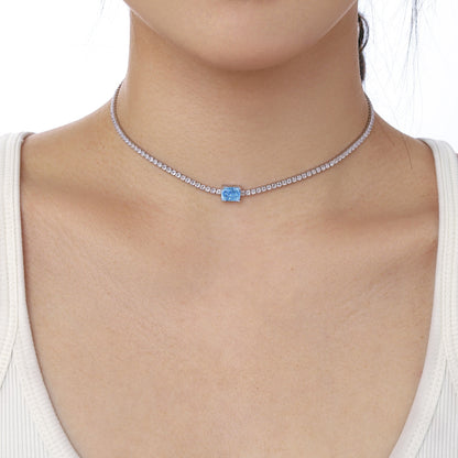 [Joyas Regalia] Collar de talla esmeralda ornamentada de 2,0 quilates