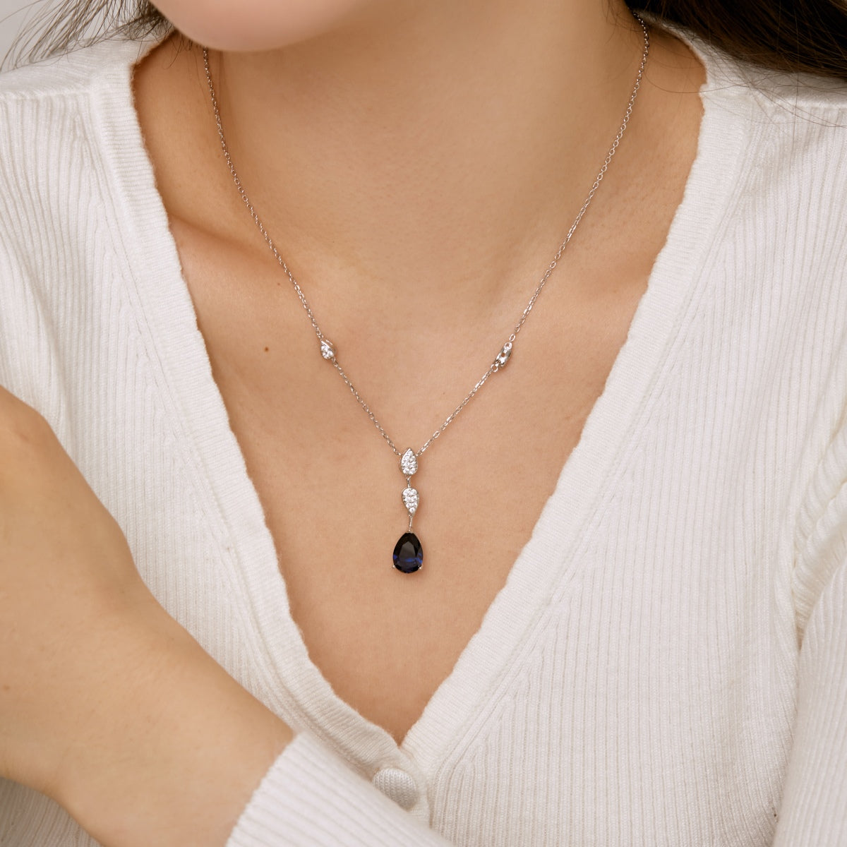 [Bijoux Regalia] Collier éblouissant taille poire