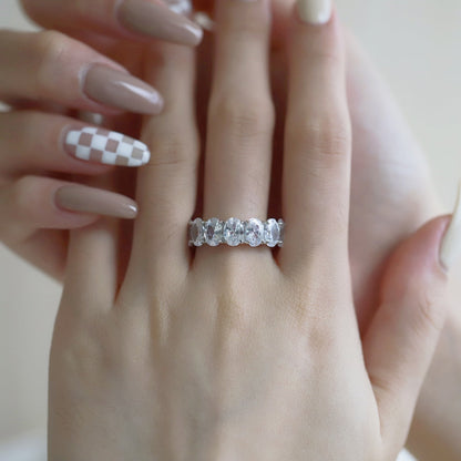 [Bijoux Regalia] Bague tennis allongée délicate taille coussin