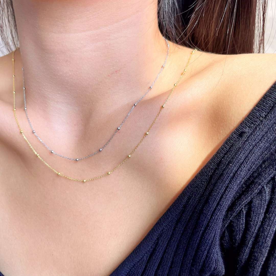 [Joyas Regalia] Collar sencillo con cadena de clavícula y cuentas pequeñas