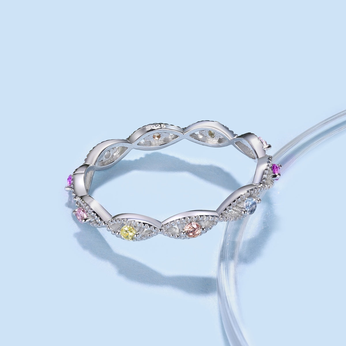 [Joyas Regalia] Anillo diario elegante y energético de corte redondo