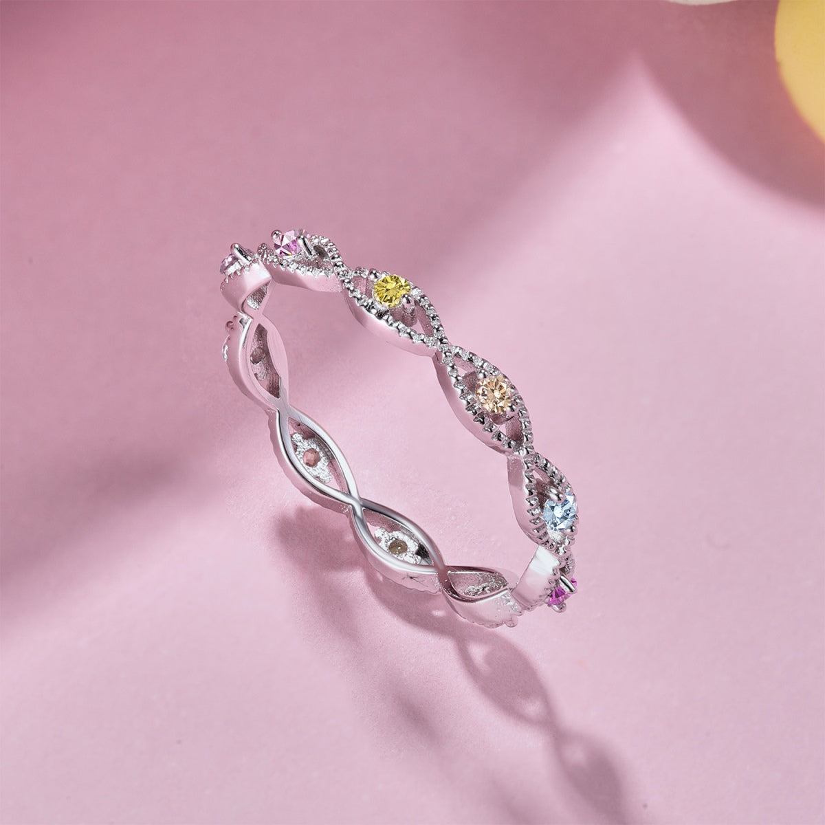 [Joyas Regalia] Anillo diario elegante y energético de corte redondo