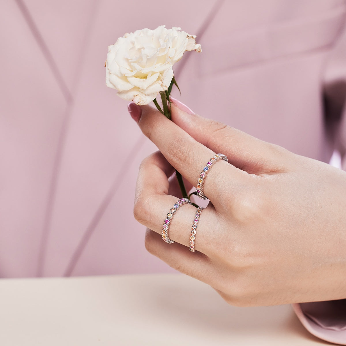[Joyas Regalia] Anillo diario elegante y energético de corte redondo