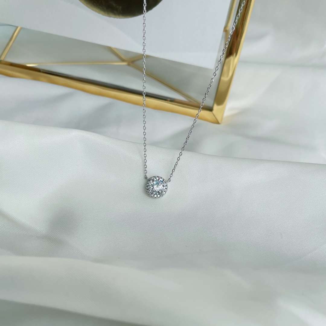 [Bijoux Regalia] Collier luxueux à taille ronde