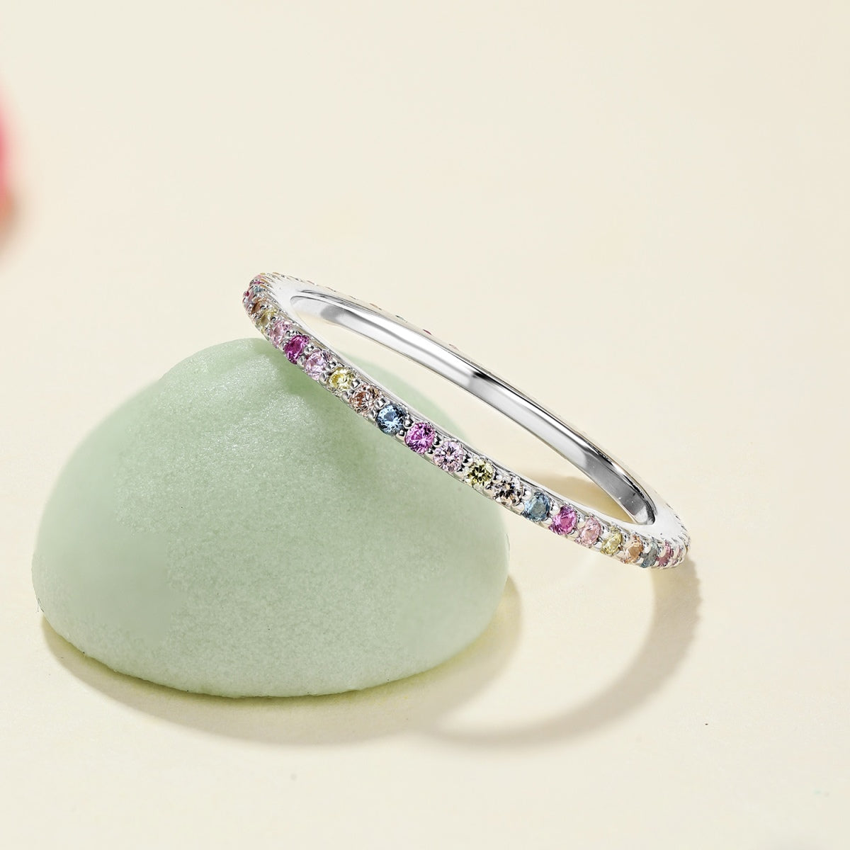 [Bijoux Regalia] Bague de tennis ronde colorée et ornée