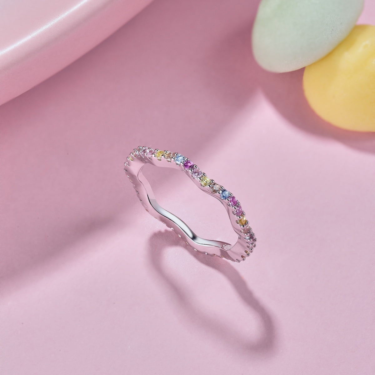 [Joyas Regalia] Anillo de fiesta de corte redondo, delicado y colorido