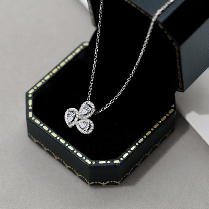 [Joyas Regalia] Elegante collar con corte de pera y forma de flor