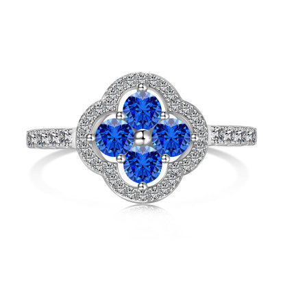[Joyas Regalia] Anillo con diseño de flor de trébol de cuatro hojas