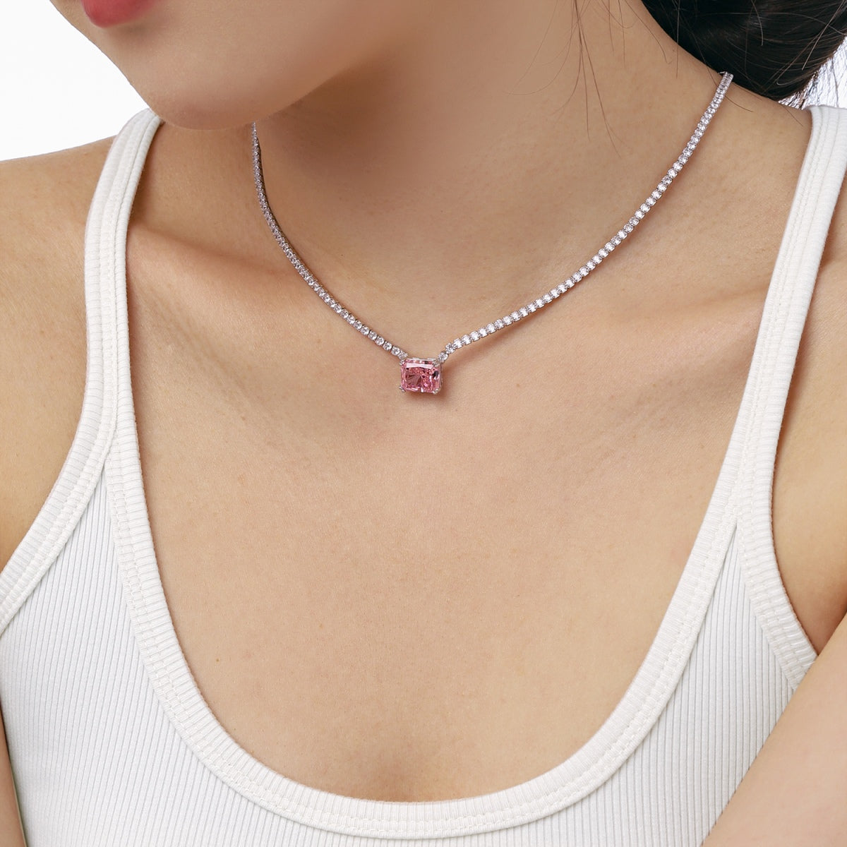 [Joyas Regalia] Elegante collar de corte radiante de 4,0 quilates
