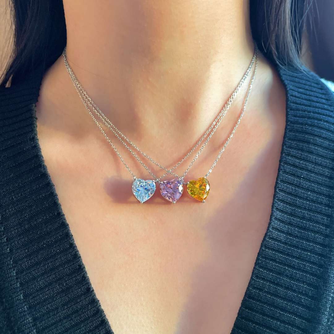 [Joyas Regalia] Collar con forma de corazón radiante de 6,0 quilates
