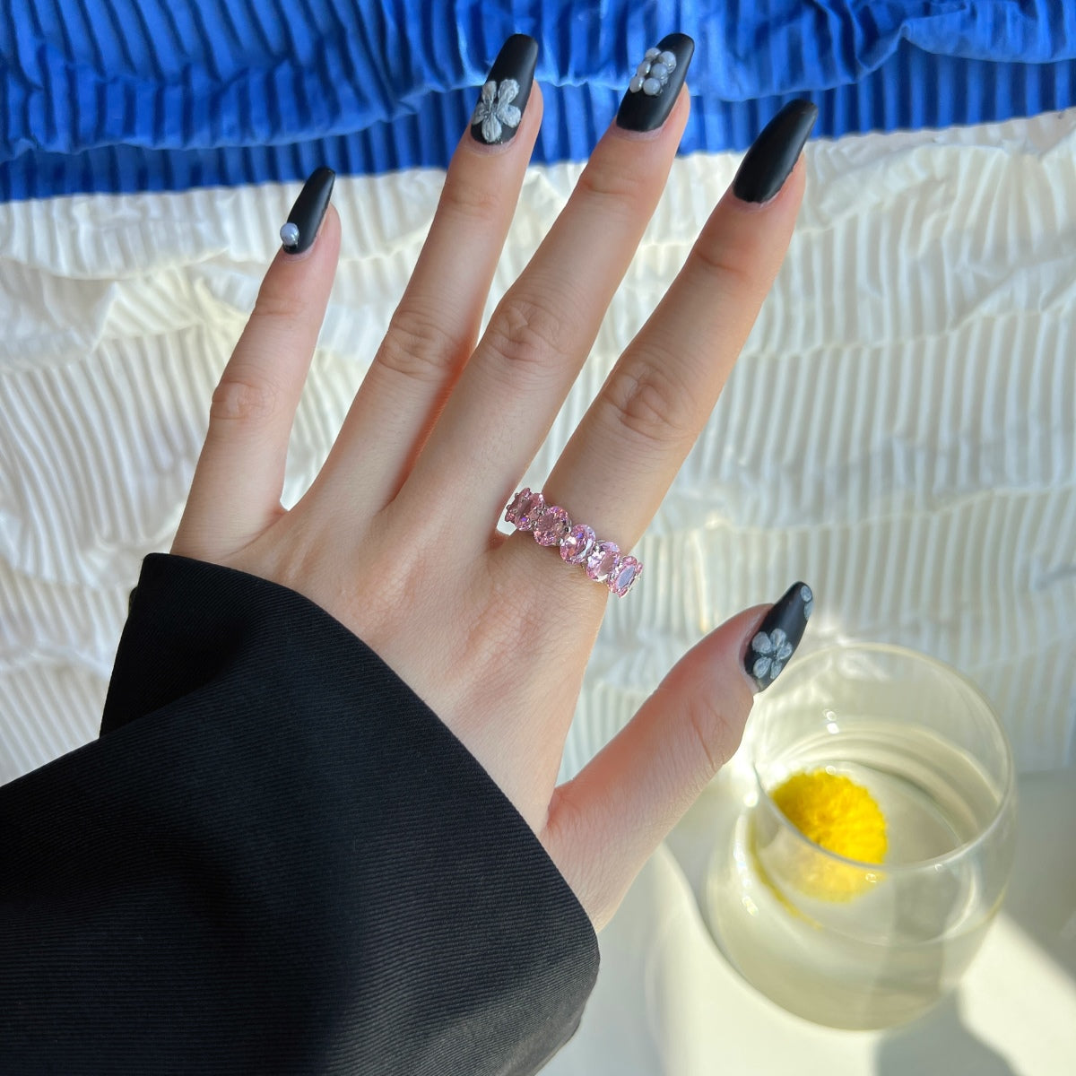 [Bijoux Regalia] Bague tennis allongée délicate taille coussin