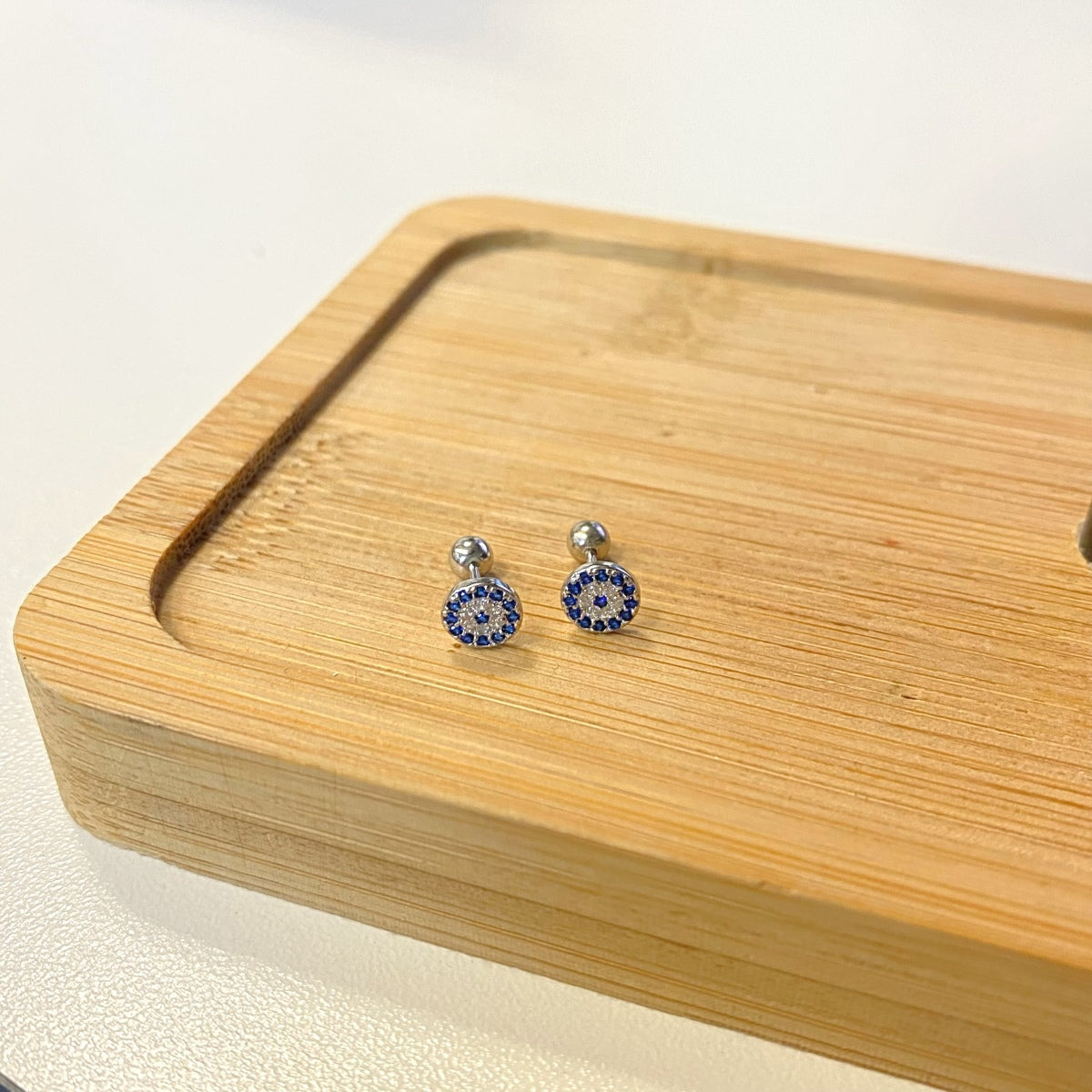 [Bijoux Regalia] Boucles d'oreilles clous d'oreilles en os œil du diable