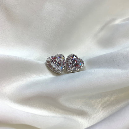 [Joyas Regalia] Pendientes de corazón brillante para enamorados