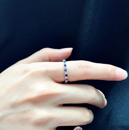 [Joyas Regalia] Exquisito anillo de tenis de corte redondo colorido