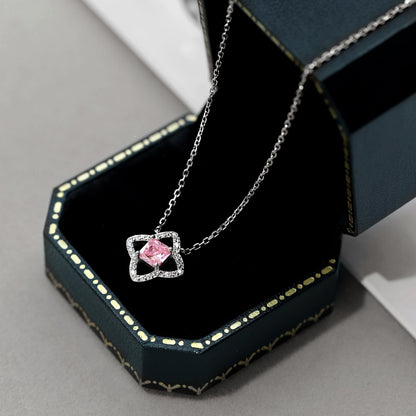 [Joyas Regalia] Exquisito collar de corte princesa con forma de flor