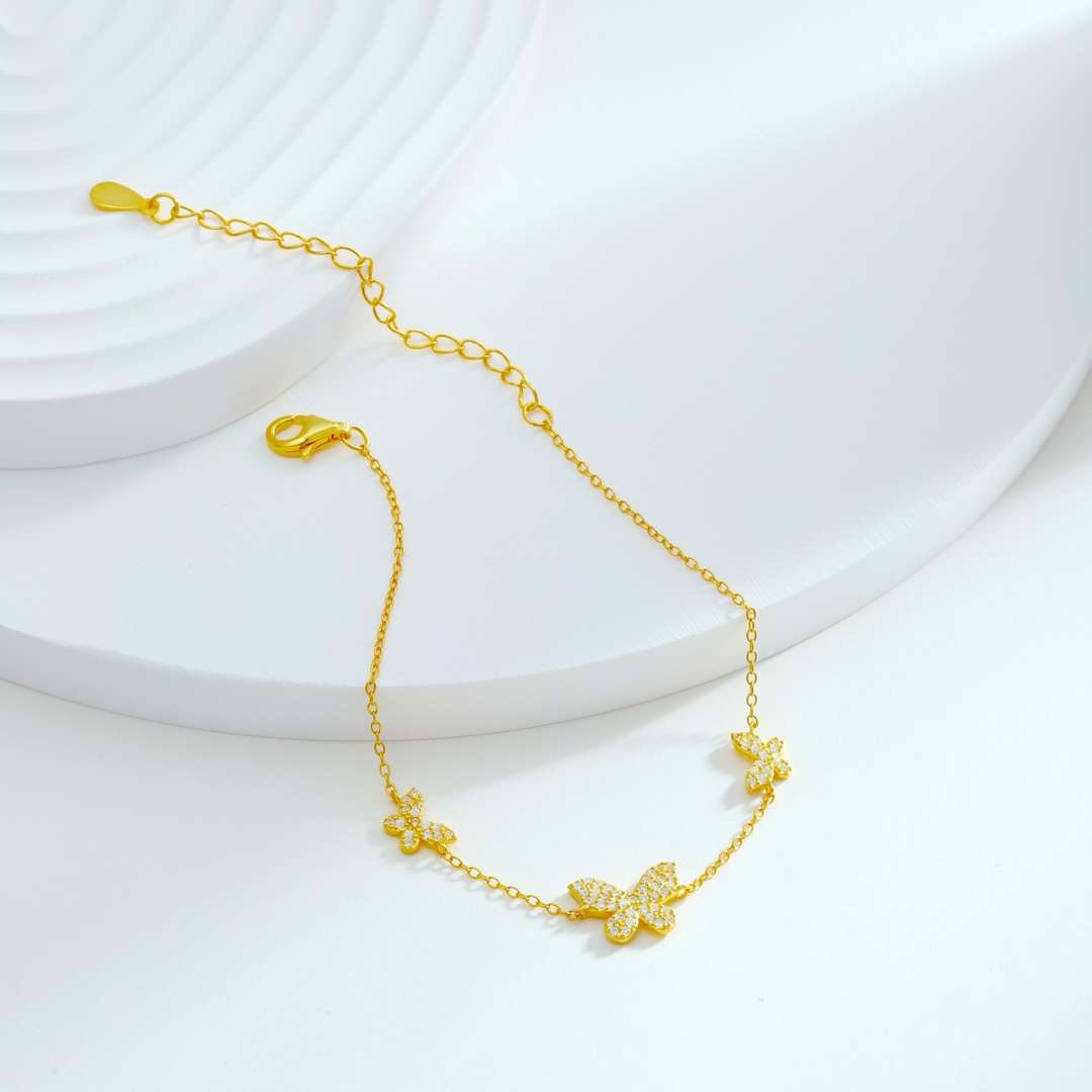 [Joyas Regalia]Pulsera delicada con colgante de mariposa
