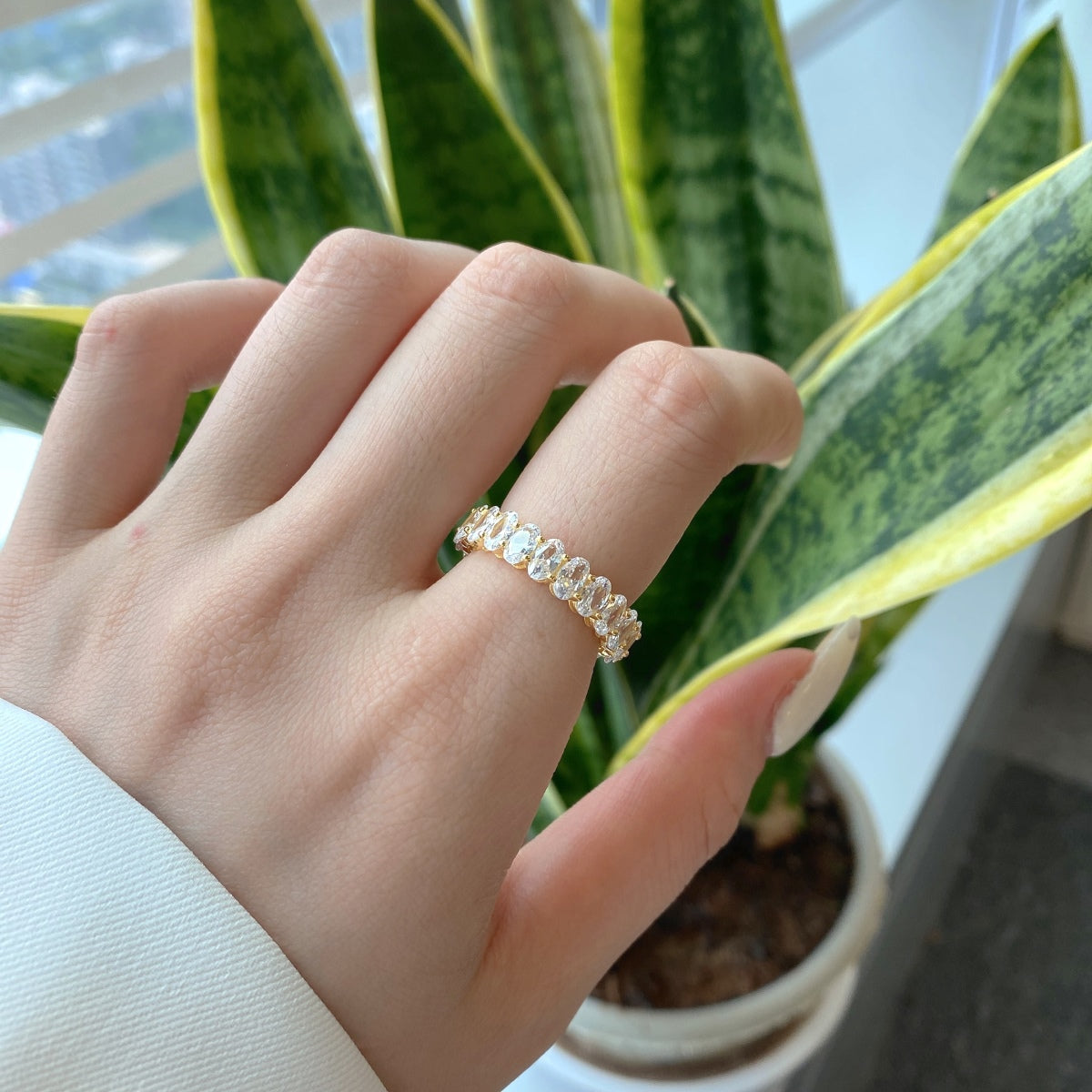 [Bijoux Regalia] Bague tennis ornée de taille ovale