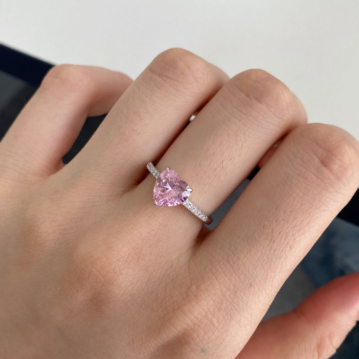 [Regalia jewelry]2.0 Carat Dazzling Lustrous Heart Cut Lover Ring