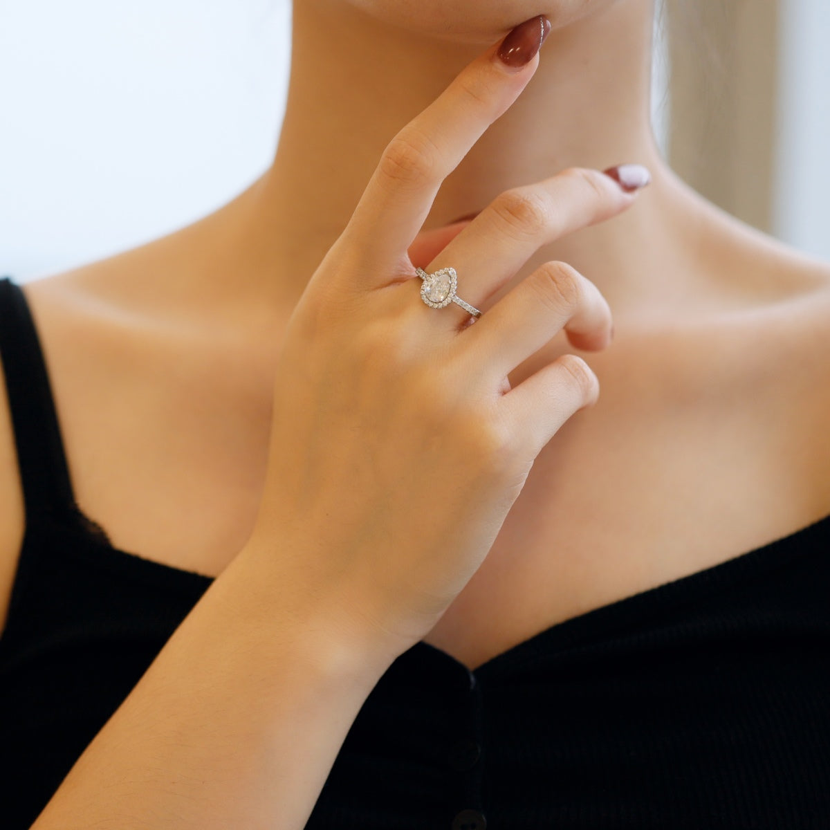 [Joyas Regalia] Anillo de bodas lujoso y resplandeciente de 1 quilate con forma de gota de agua