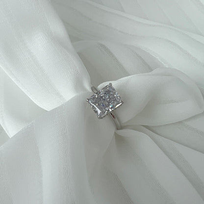[Joyas Regalia] Anillo de banquete de 4,0 quilates con corte radiante y ornamentado