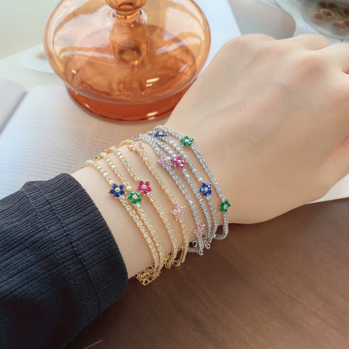 [Joyas Regalia] Pulsera de tenis con forma de flor brillante
