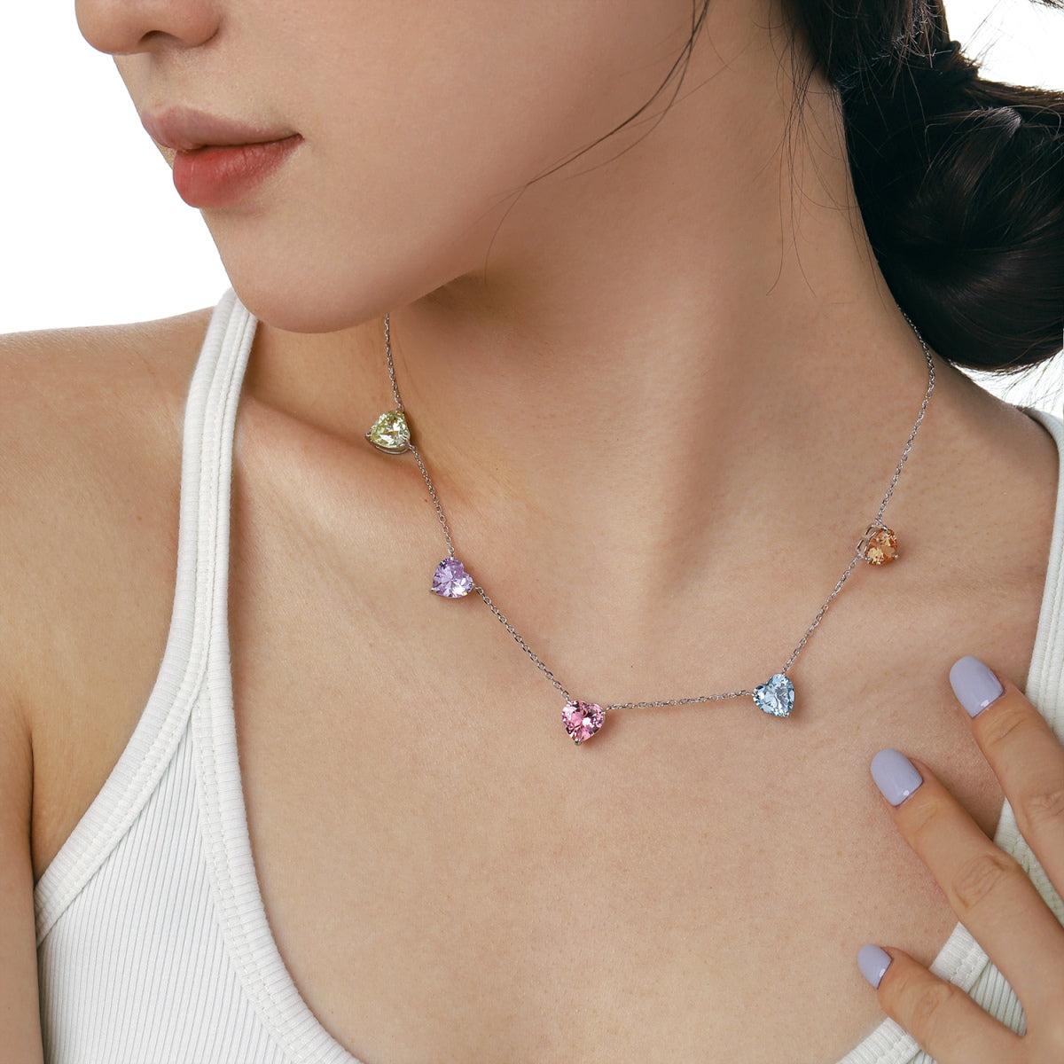 [Bijoux Regalia] Collier scintillant en forme de cœur coloré
