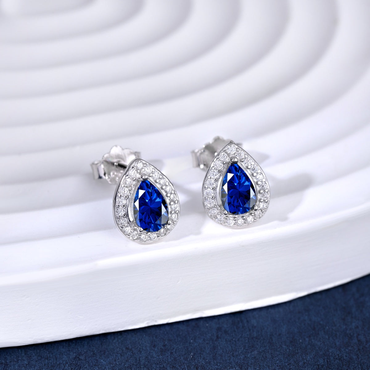 [Joyas Regalia] Pendientes lujosos con forma de gota de agua