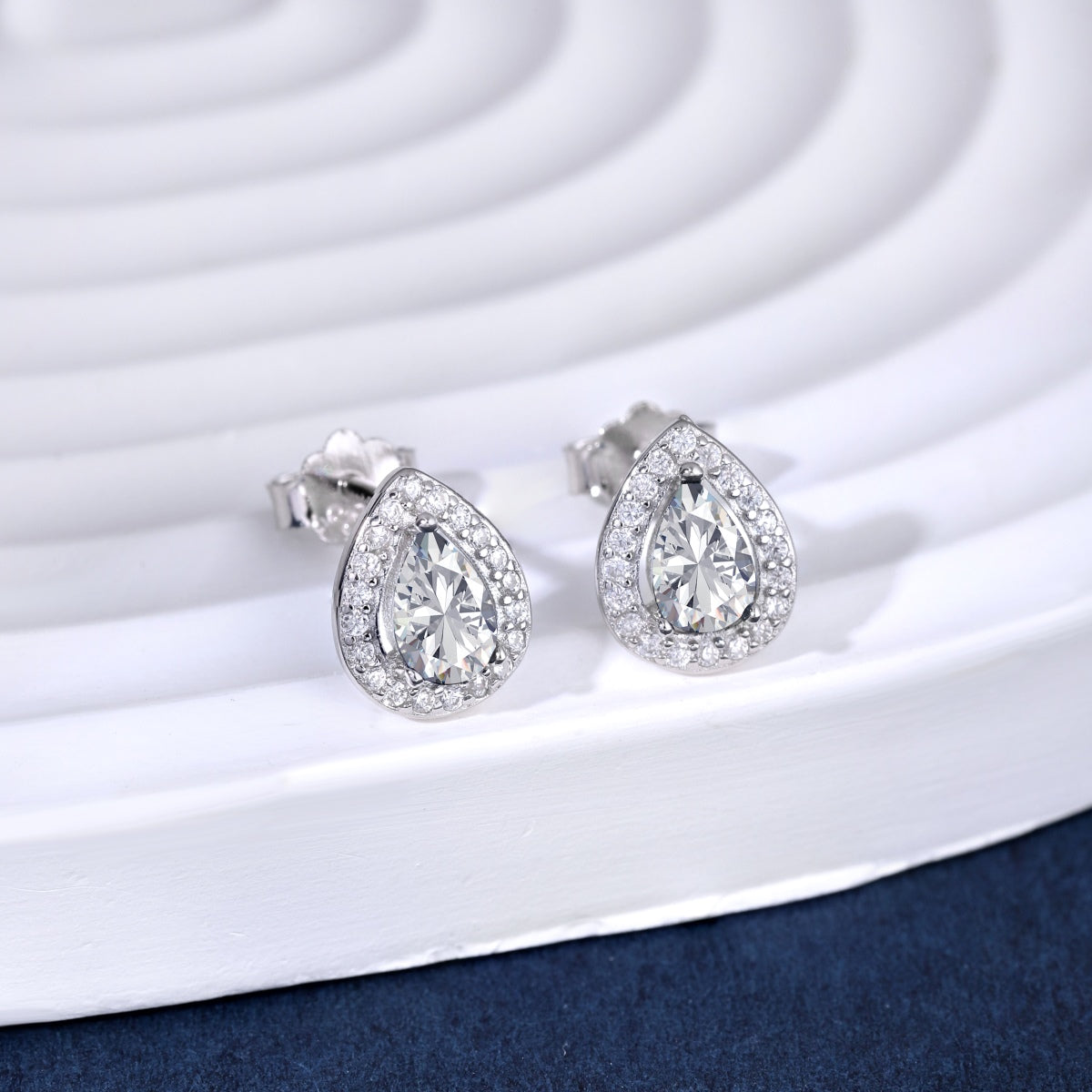 [Joyas Regalia] Pendientes lujosos con forma de gota de agua