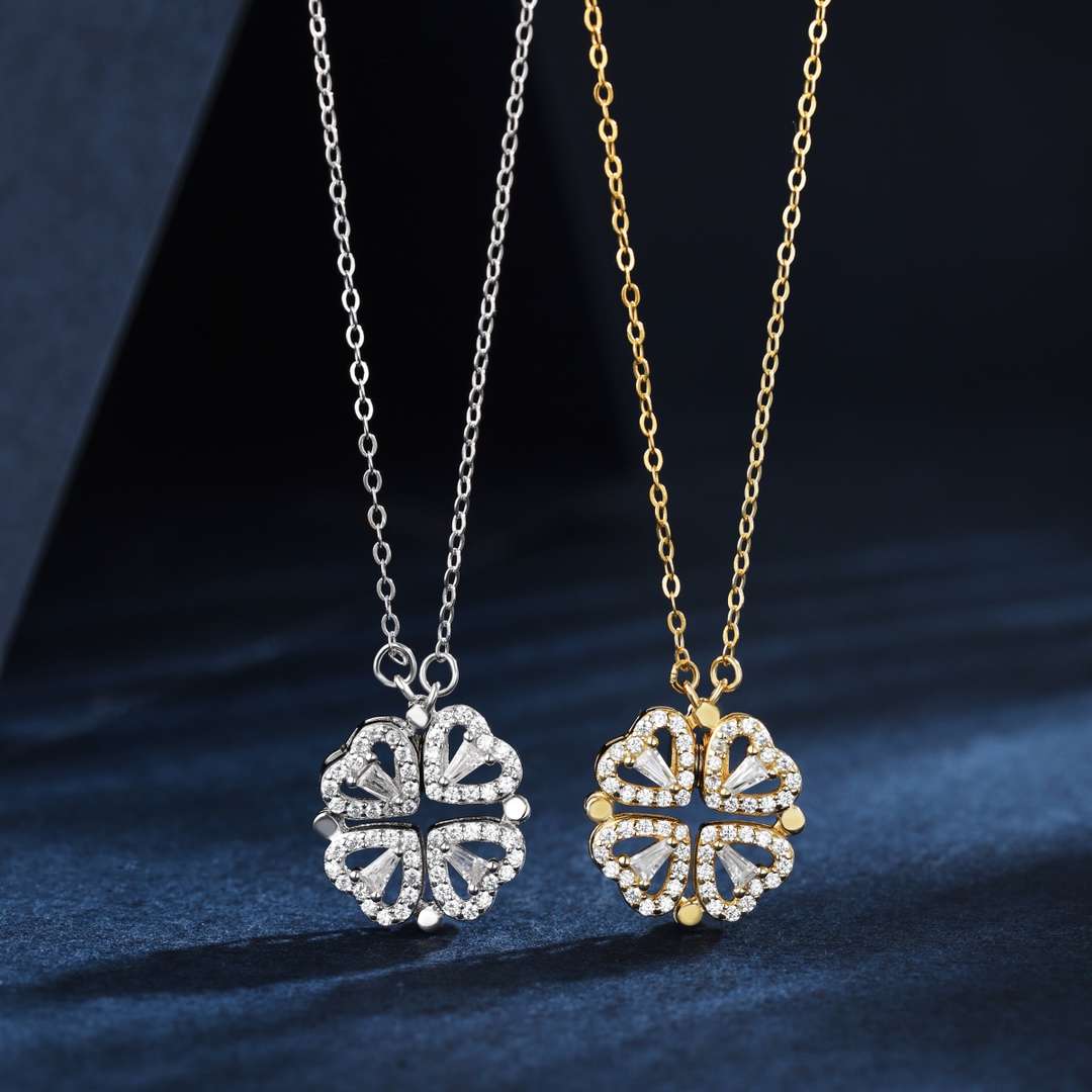 [Joyas Regalia]Collar con forma de flor tallada en forma de corazón adornado