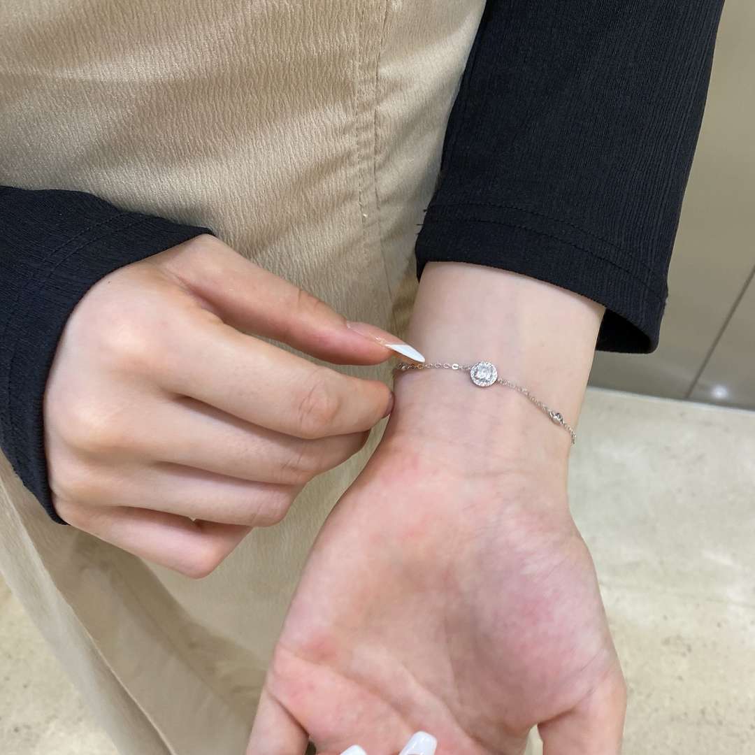 [Joyas Regalia] Pulsera deslumbrante con corte redondo