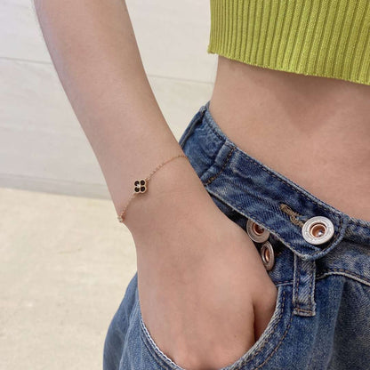 [Joyas Regalia] Delicada pulsera de trébol de cuatro hojas