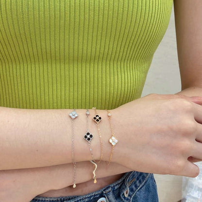[Joyas Regalia] Delicada pulsera de trébol de cuatro hojas