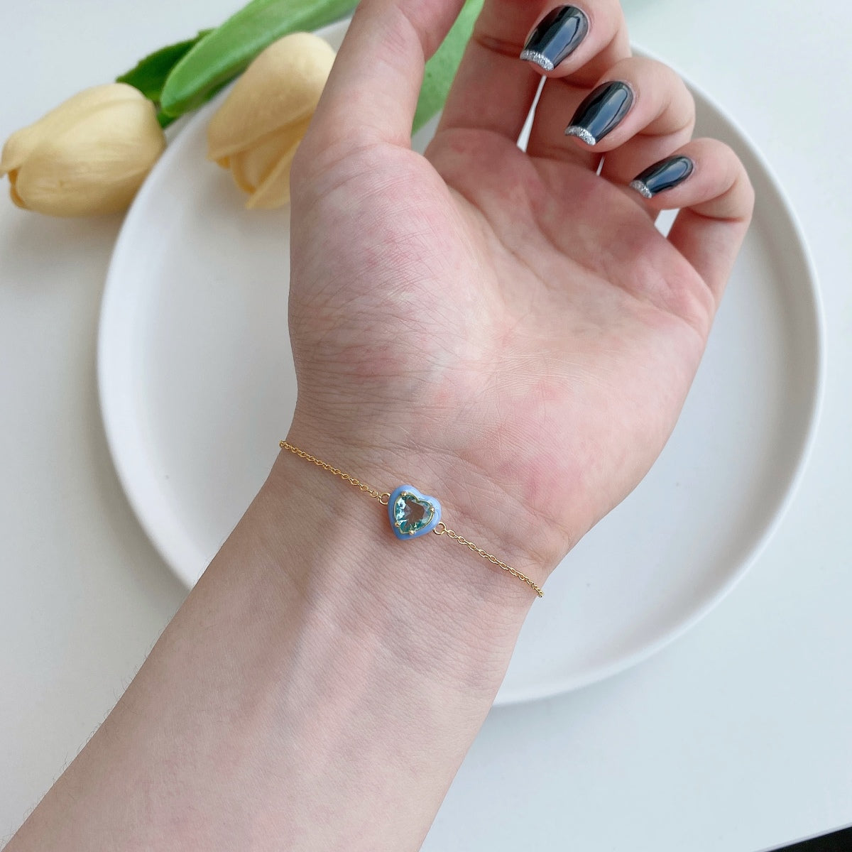 [Joyas Regalia] Pulsera romántica con forma de corazón brillante para enamorados