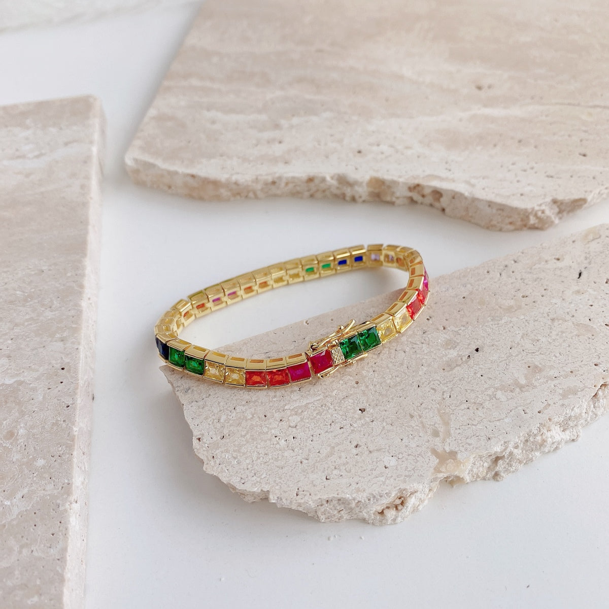 [Joyas Regalia] Pulsera de tenis con corte princesa, radiante y colorida