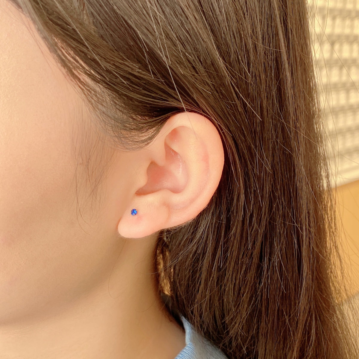 [Joyas Regalia] Delicados pendientes solitarios