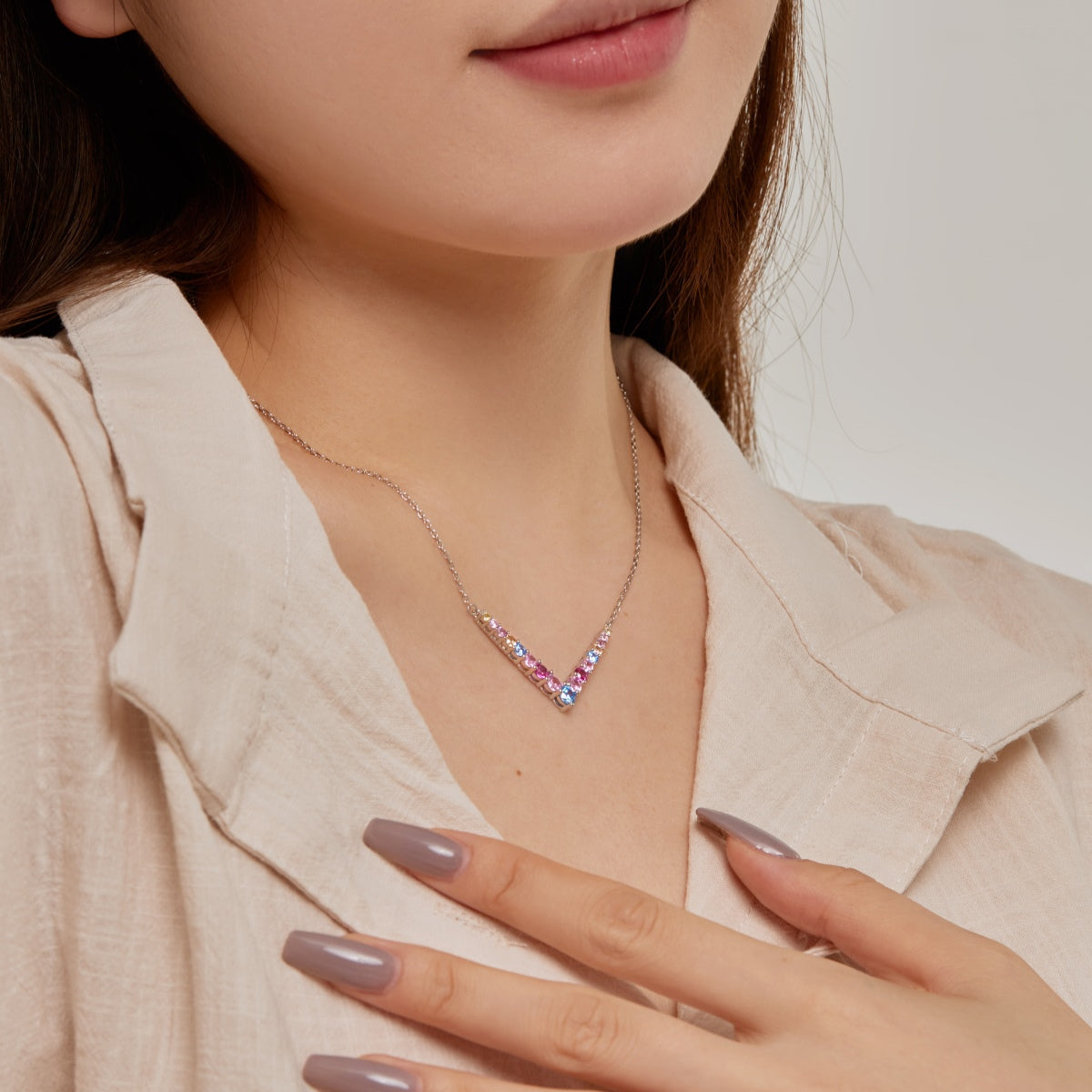 [Joyas Regalia]Collar adornado de corte redondo
