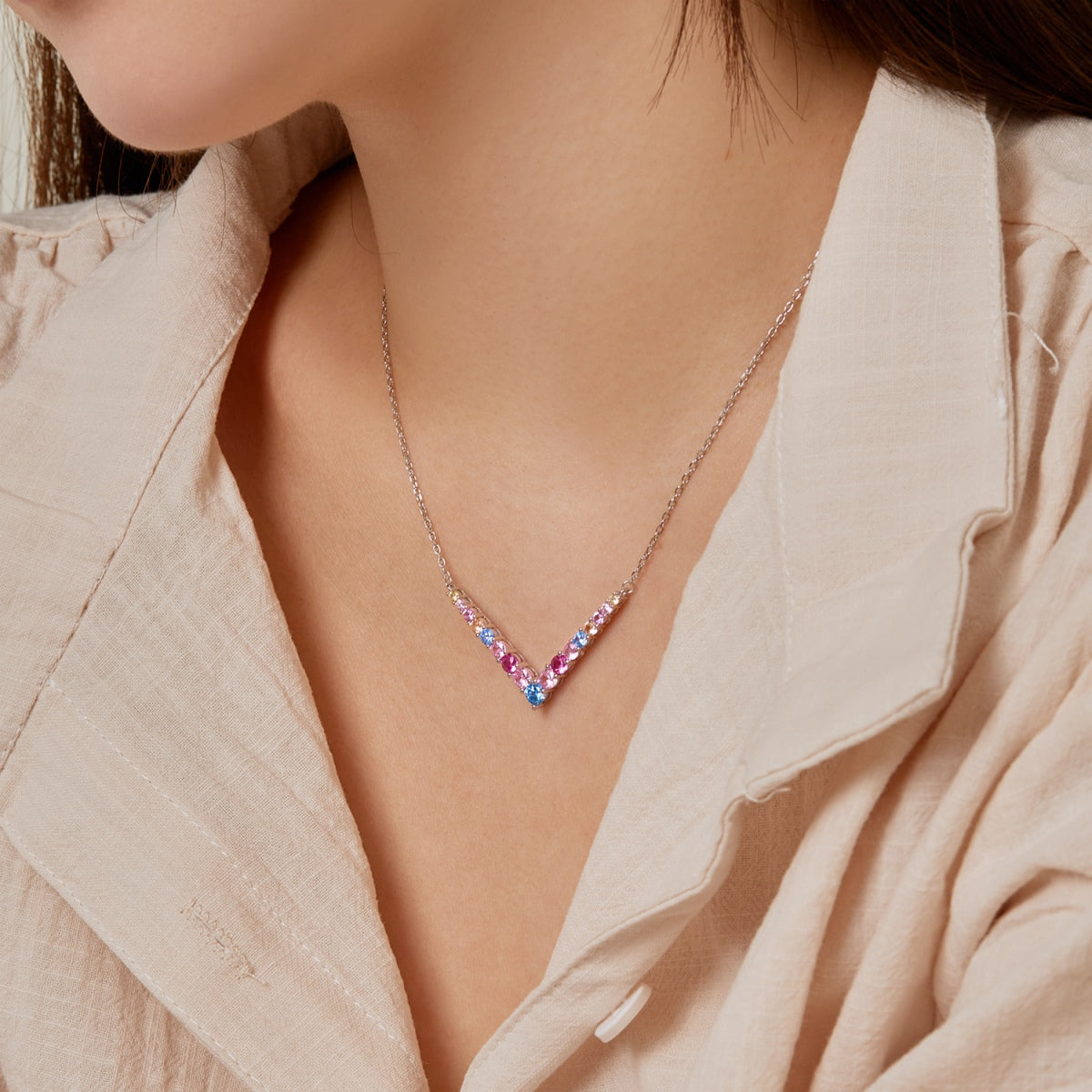 [Joyas Regalia]Collar adornado de corte redondo