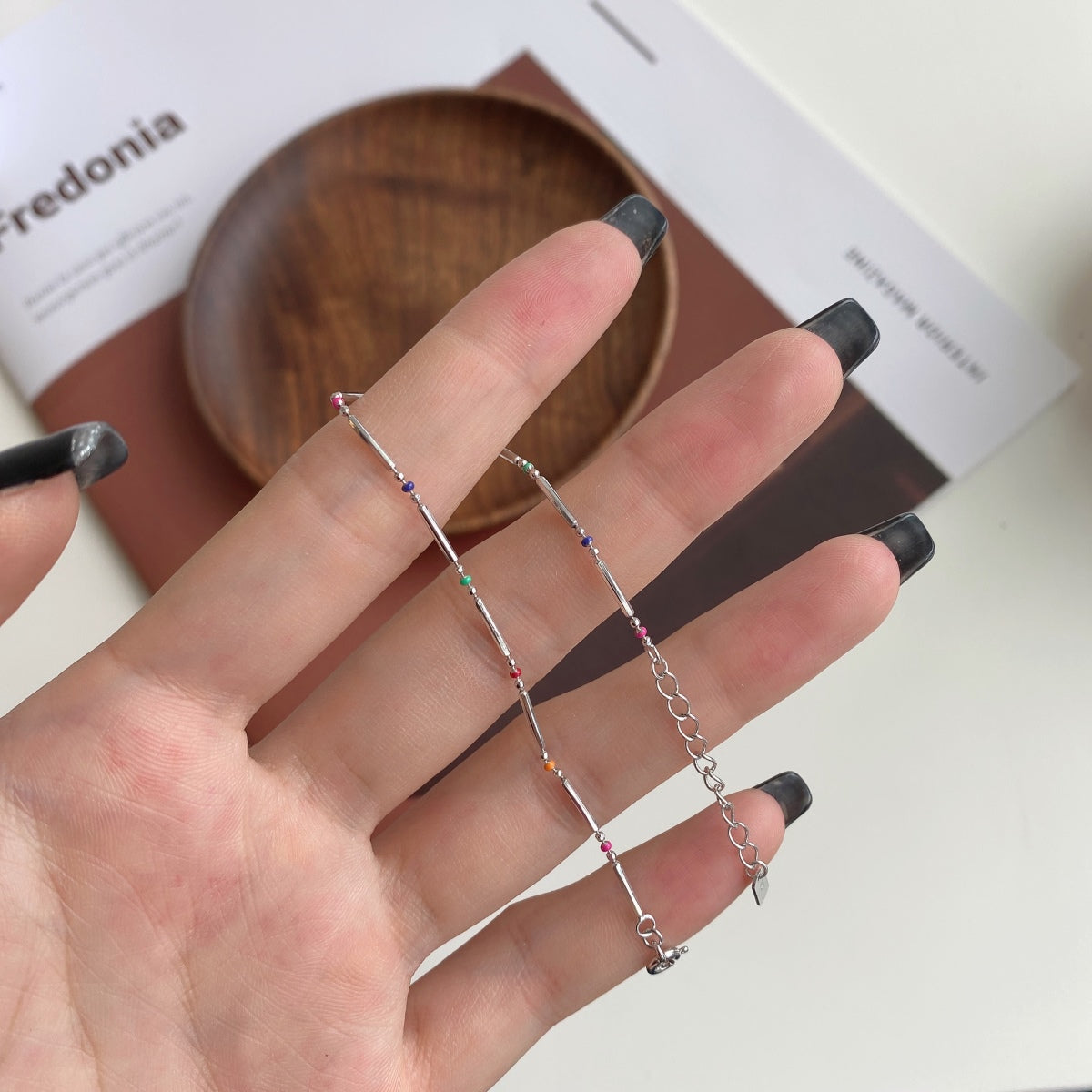 [Joyas Regalia] Pulsera única y colorida para uso diario