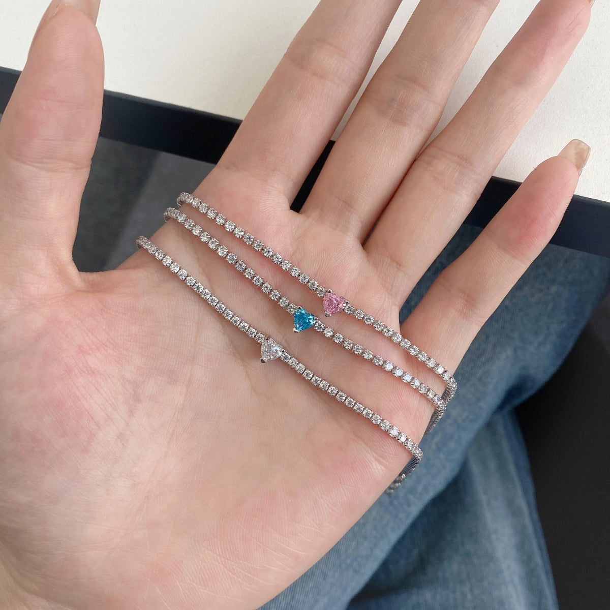 [Joyería Regalia] Pulsera elegante con forma de corazón romántico de 0,5 quilates