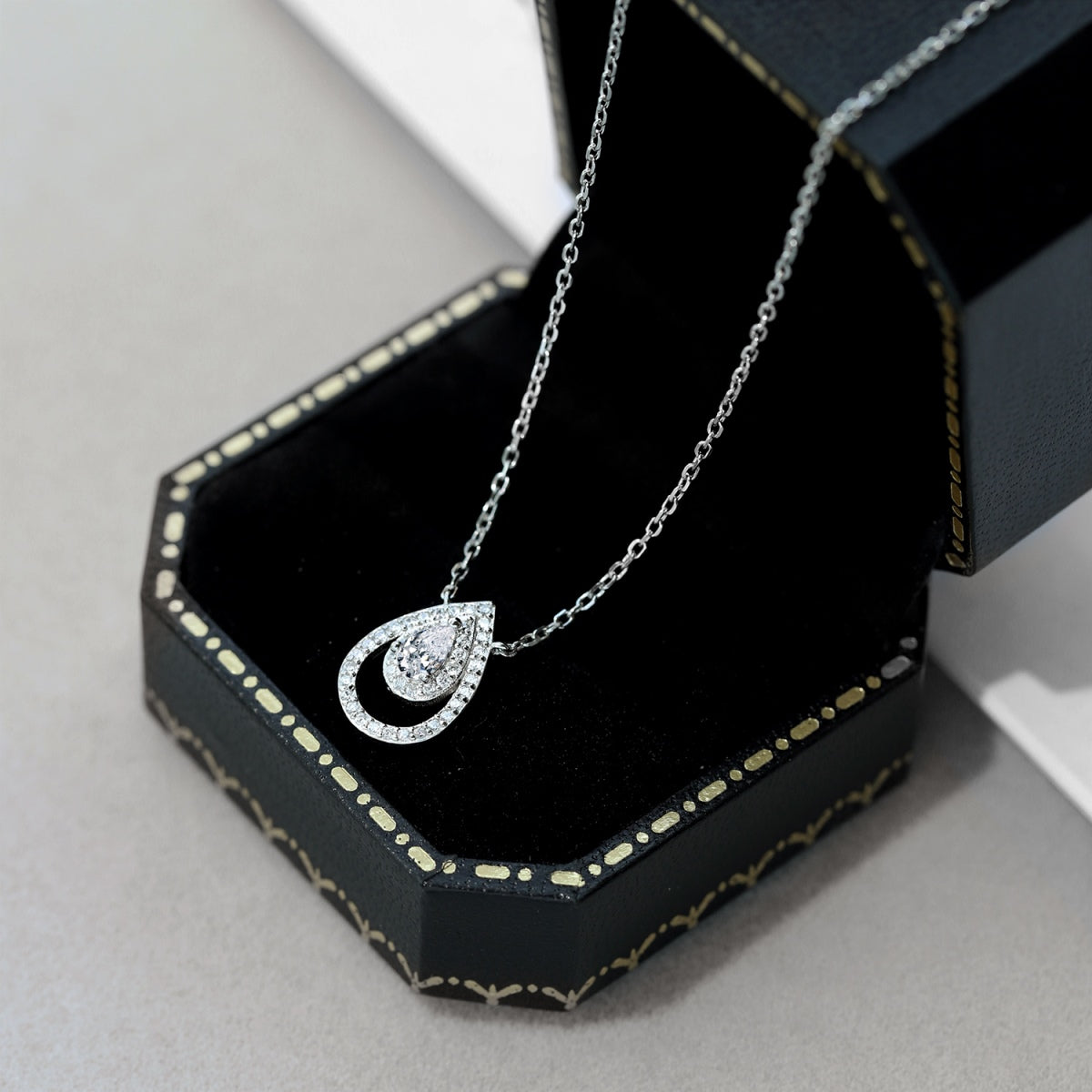 [Joyas Regalia]Collar brillante de corte de pera