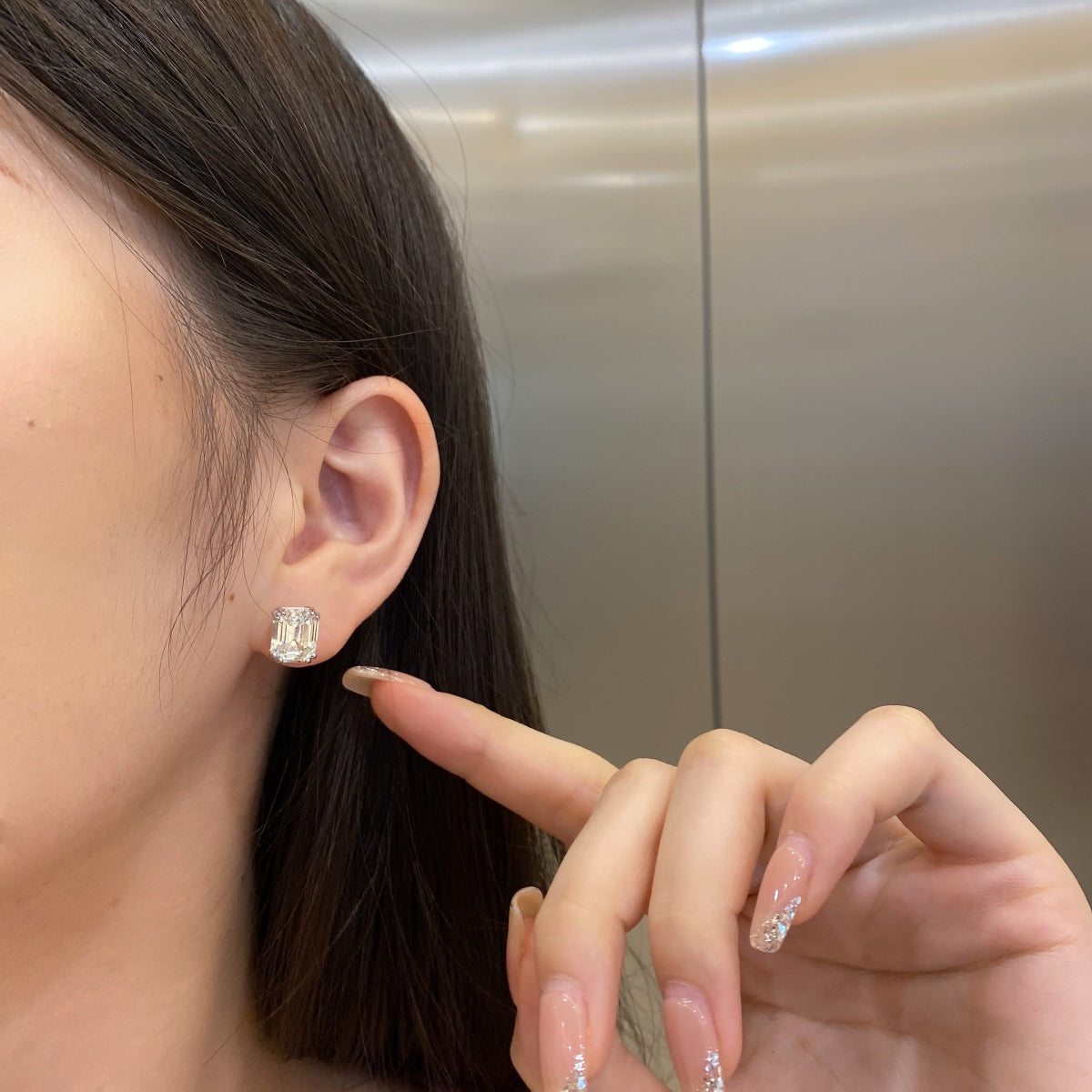 [Joyas Regalia] Pendientes de forma cuadrada deslumbrantes