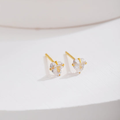 [Joyas Regalia] Pendientes sencillos con forma de corazón brillante