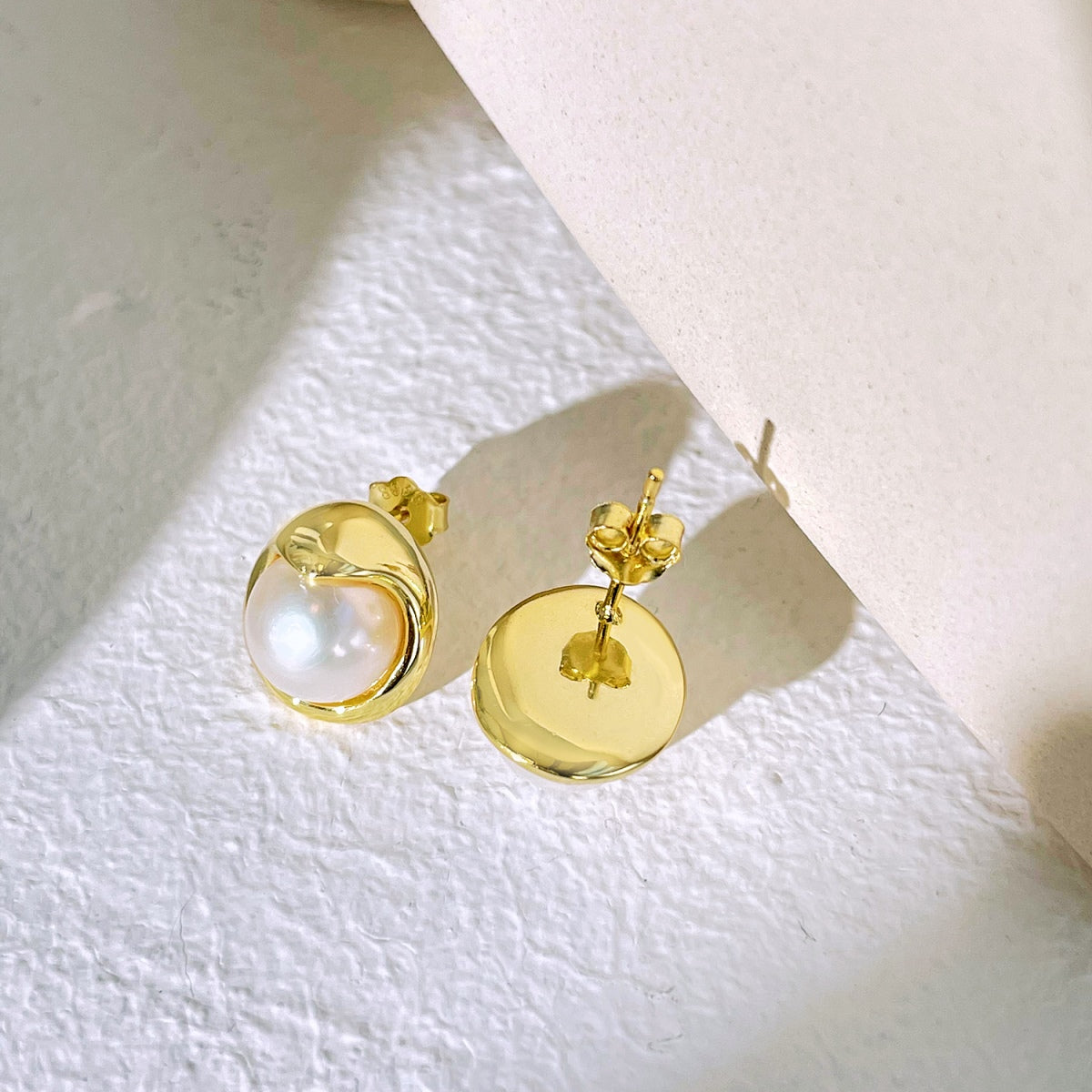 [Joyas Regalia] Pendientes de perlas de pan delicado