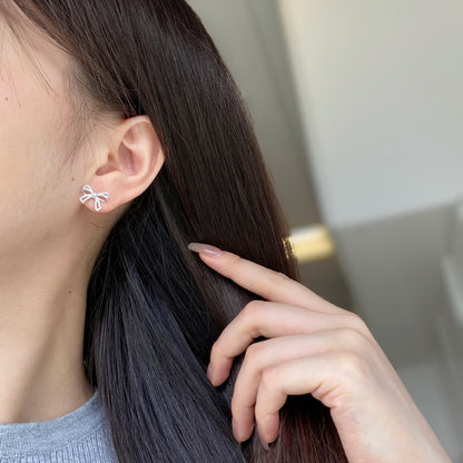 [Bijoux Regalia] Boucles d'oreilles délicates en forme de nœud