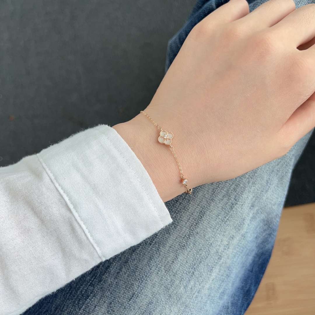 [Joyas Regalia] Delicada pulsera de trébol de cuatro hojas
